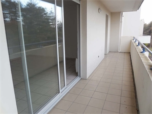 appartement à la location -   64000  PAU, surface 44,07 m2 location appartement - APR739997